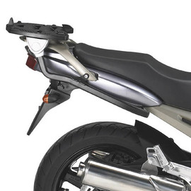 Suporte traseiro Givi para Monokey/Monolock para YAMAHA TDM 900 02-14